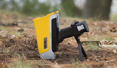 在进行较长时间的检测时,土壤支架大有用处