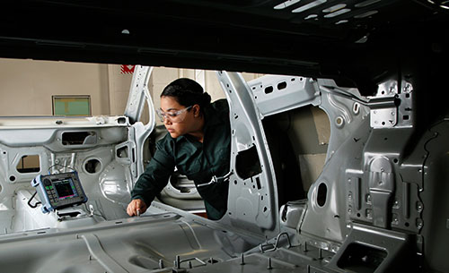 EPOCH 650正在检测新车的框架