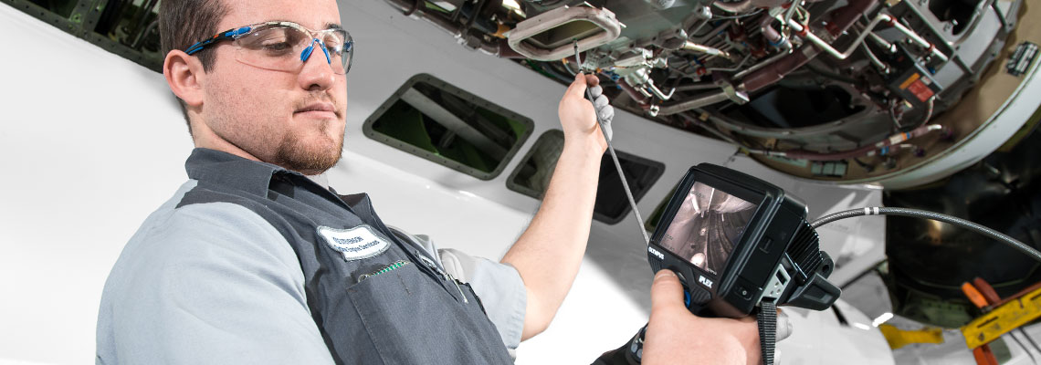 小型涡轮发动机