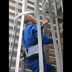 经验丰富加质量监控