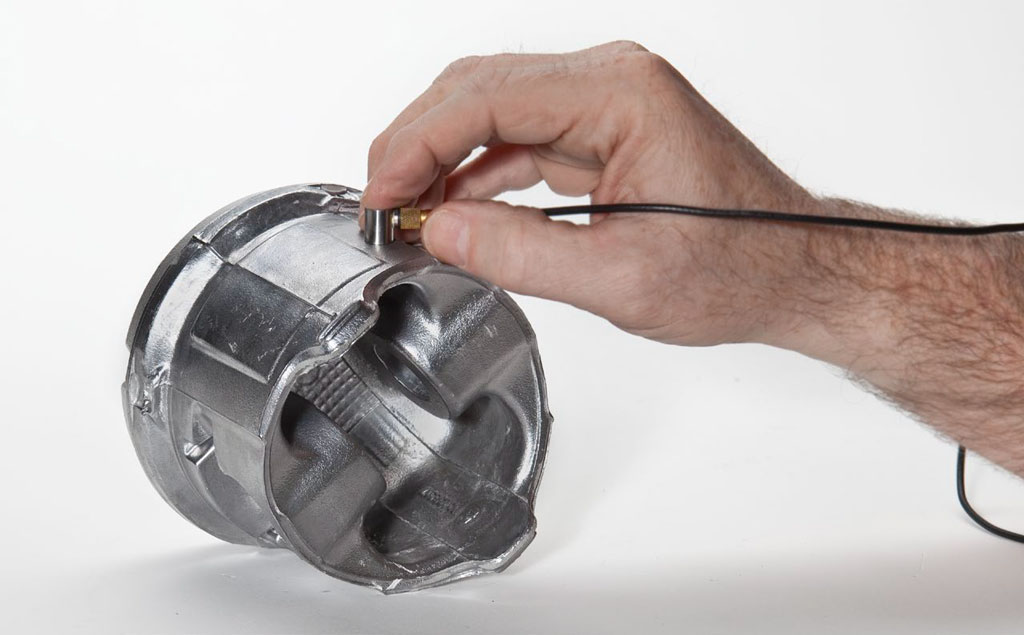 汽车和卡车的铸造发动机缸体的超声测厚应用