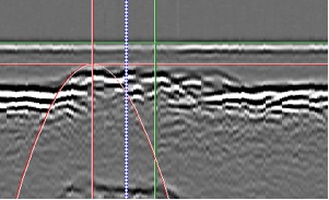Measurement corroded area showing Thickness as 5.28 mm.  Cursors are positioned at top of plate (0) and highest point of material loss. In this example there is 2.11 mm of material loss due to corrosion.