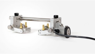 安装在HST-X04衍射时差(TOFD) 扫查器上的Mini-Wheel编码器