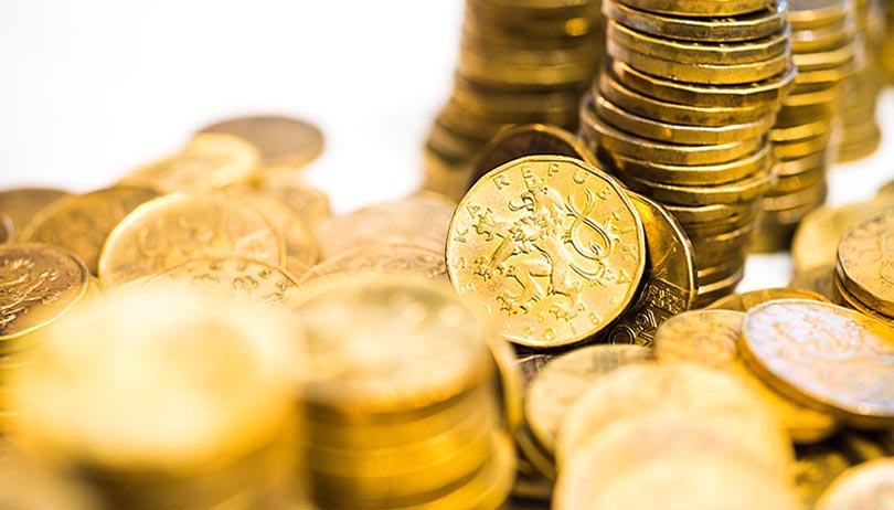 捷克造币厂为纪念克朗面世100周年而制造的世界第二大金币与捷克皇冠硬币很相似。这枚金币的纯度经过了Vanta XRF分析仪的验证。