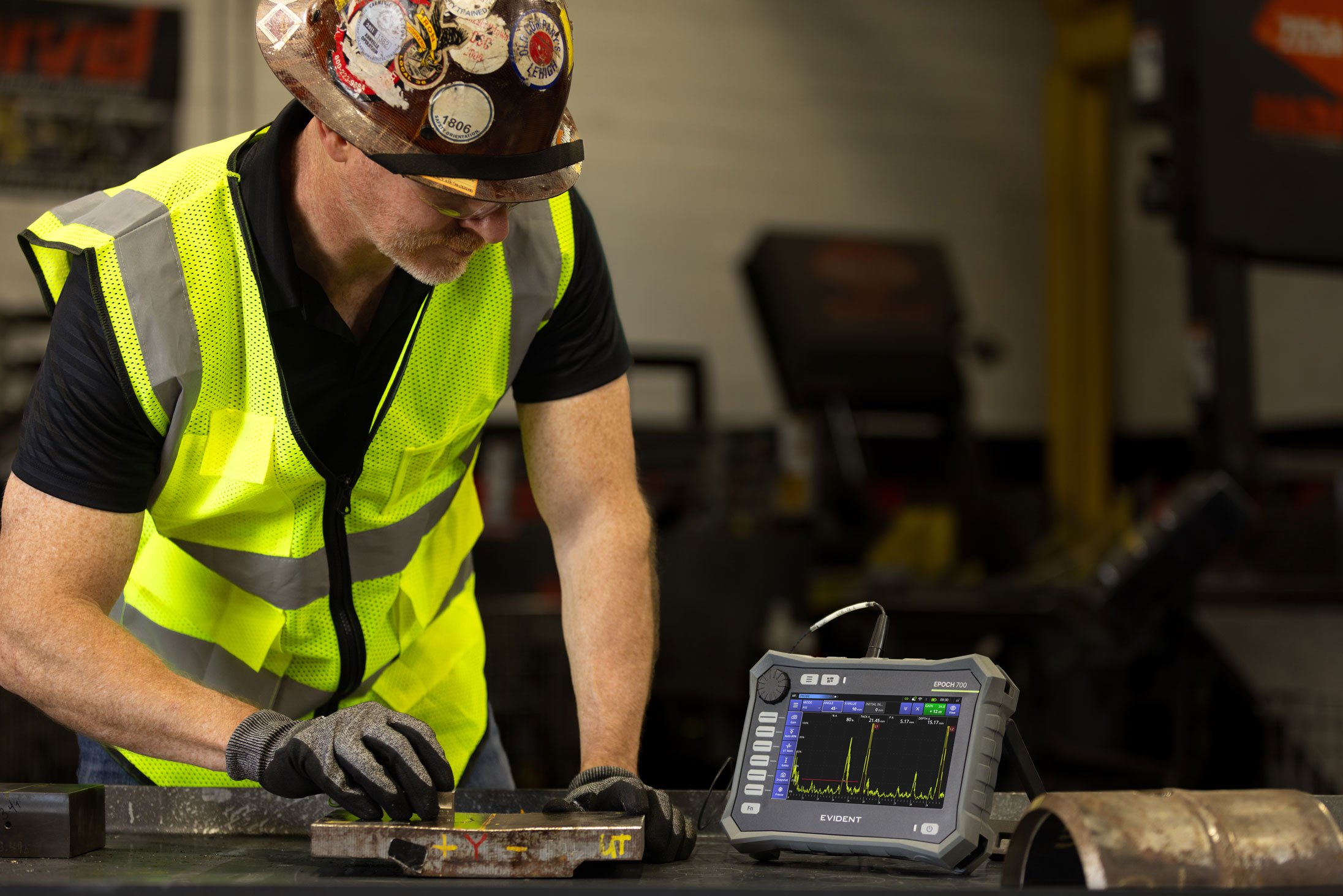 Portable Ultrasonic Flaw Detector Designed for Field Reliability