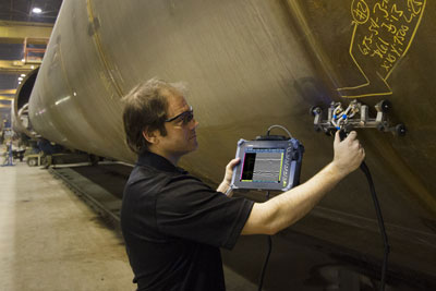 使用便携式OmniScan SX仪器对焊缝进行检测