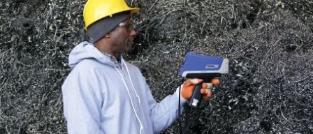 用于废料回收行业的Vanta XRF光谱分析仪