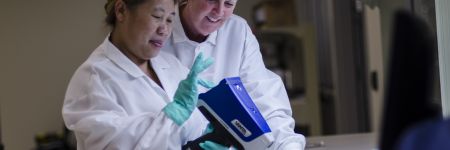 使用枪式X射线荧光分析仪筛查医疗器械原料中的管制元素